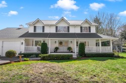 34988 Webb Court Abbotsford, BC V3G 2B5