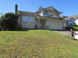 3019 Cassiar Avenue Abbotsford, BC V2S 7G7