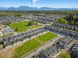 20149 81a Avenue Langley, BC V2Y 2A8