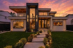 13821 Malabar Avenue  White Rock, BC V4B 2X8