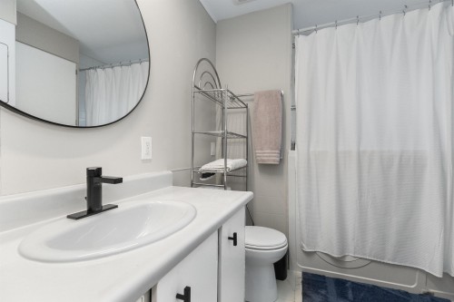 61-24330 Fraser Highway, Langley, BC 