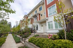 76-16561 17a Avenue Surrey, BC V3Z 1J3