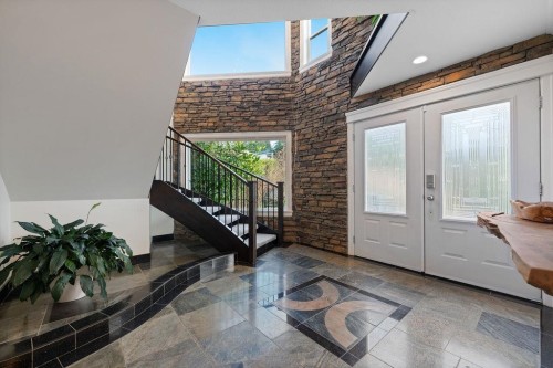 1087 Finlay Street, White Rock, BC 