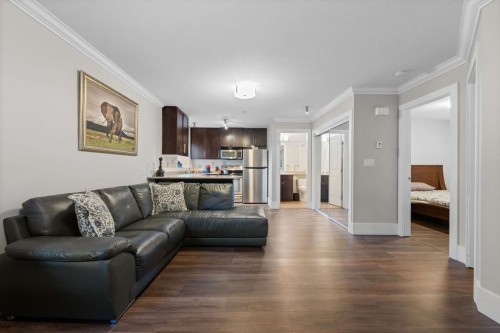 1087 Finlay Street, White Rock, BC 