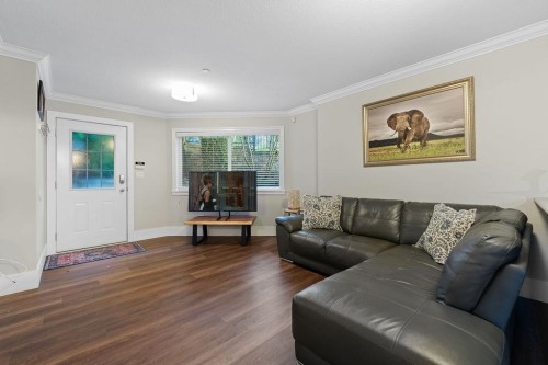 1087 Finlay Street, White Rock, BC 