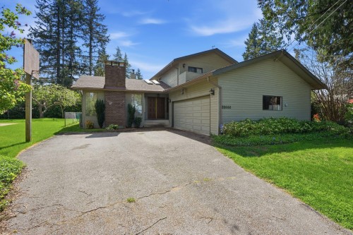 20660 46a Ave Avenue  Langley, BC V3A 3J9