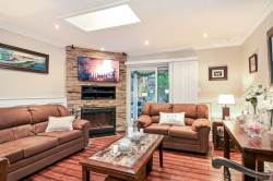 8037 139a Street Surrey, BC V3W 6P9