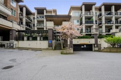 309-9655 King George Boulevard Surrey, BC V3T 0C7