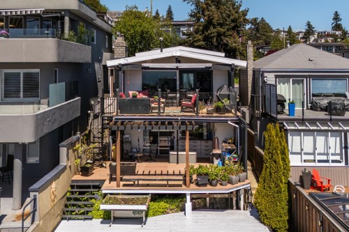 15556 Columbia Avenue, White Rock, BC 