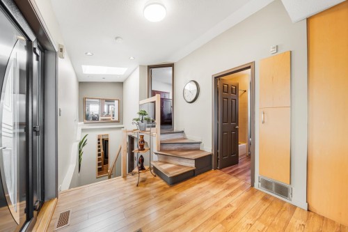 15556 Columbia Avenue, White Rock, BC 
