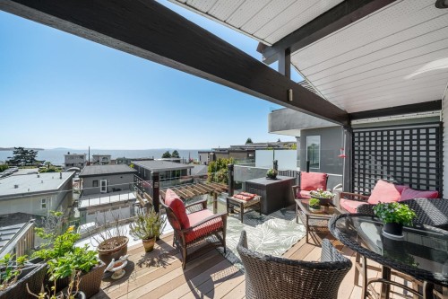15556 Columbia Avenue, White Rock, BC 