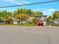2900-2902 Babich Street Abbotsford, BC V2S 3K5