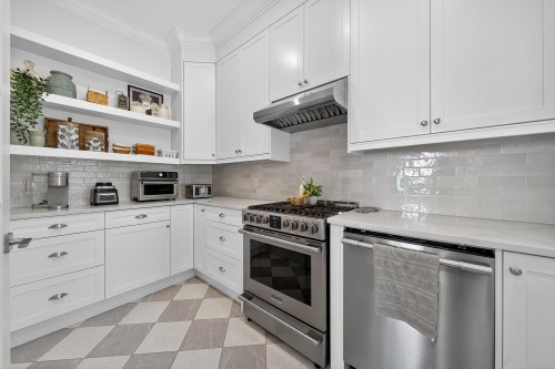 16111 108 Avenue, Surrey, BC 