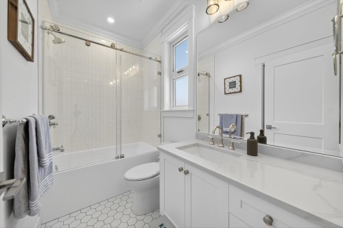 16111 108 Avenue, Surrey, BC 