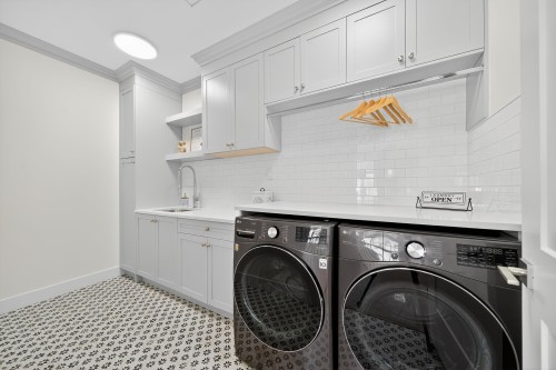 16111 108 Avenue, Surrey, BC 