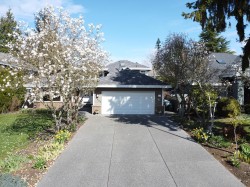 14897 22 Avenue Surrey, BC V4A 9J2