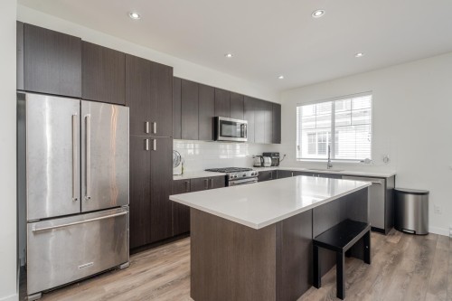 60-158 171 Street  White Rock, BC V3Z 0X1