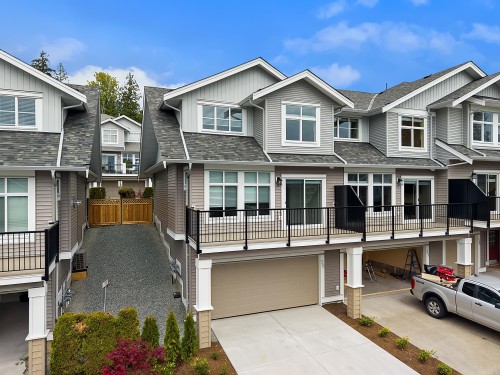 56-20449 66 Avenue  Langley, BC V2Y 3C1