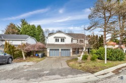 15285 28 Avenue Surrey, BC V4P 1G3