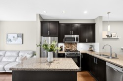 42-2689 Parkway Drive Surrey, BC V4P 0C3