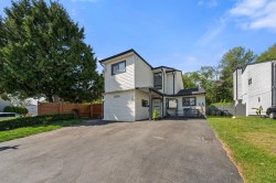 12501 76a Avenue Surrey, BC V3W 7W5
