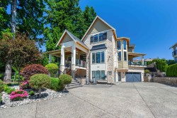 3088 144 Street Surrey, BC V4P 1R1