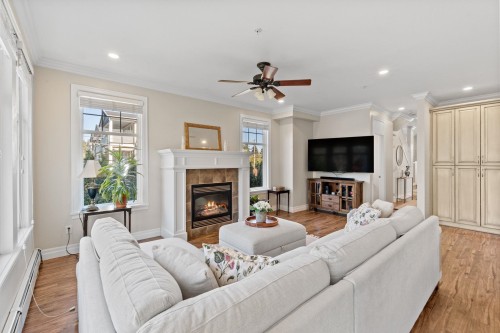 15595 Thrift Avenue, White Rock, BC 
