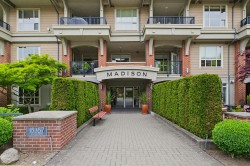 203-15357 17a Avenue Surrey, BC V4A 1V4