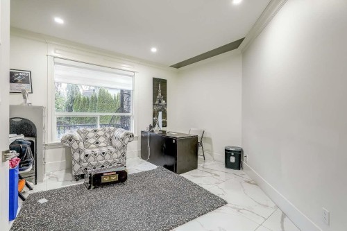 5733 W Kettle Crescent, Surrey, BC 