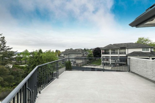 5733 W Kettle Crescent, Surrey, BC 
