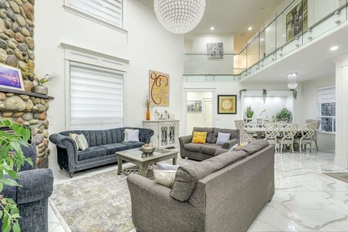 5733 W Kettle Crescent, Surrey, BC 