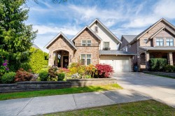2712 163a Street Surrey, BC V3Z 6R8