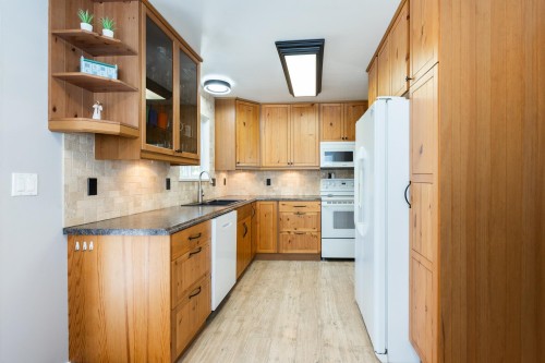 18311 Hunter Place, Surrey, BC 