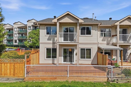 1-20484 53 Avenue  Langley, BC V3A 7S1
