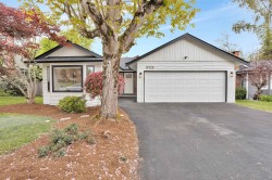 19725 50a Avenue Langley, BC V3A 7L1