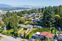 11458 139 Street Surrey, BC V3R 3E3