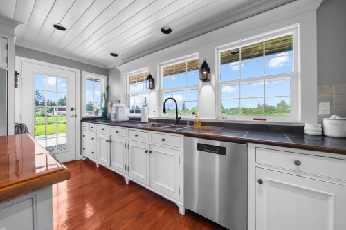 24985 32 Avenue, Langley, BC 
