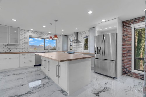 36566 Sumas Mountain Road, Abbotsford, BC 