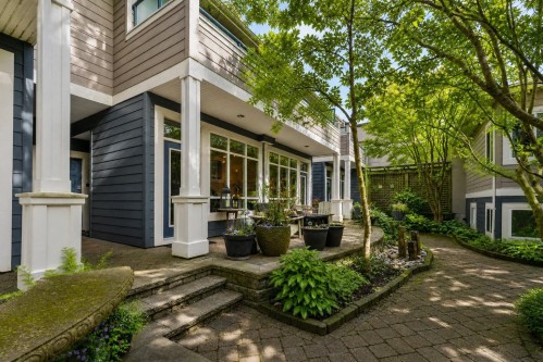 7-15161 Prospect Avenue  White Rock, BC V4B 2B8