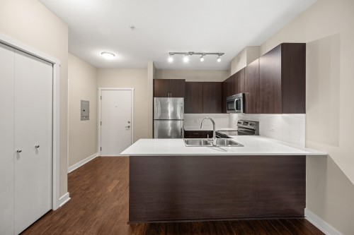 305-20460 Douglas Crescent, Langley, BC 