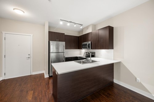 305-20460 Douglas Crescent, Langley, BC 