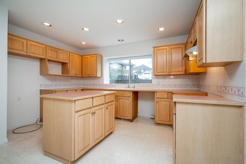 17072 103 Avenue, Surrey, BC 