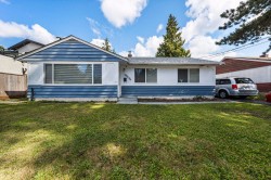 10096 Helen Drive Surrey, BC V3V 3B2