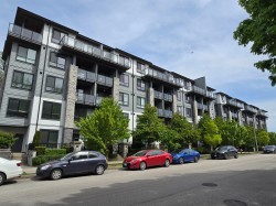 418-15351 101 Avenue Surrey, BC V3R 0G2