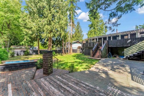 20288 43a Avenue  Langley, BC V3A 5L8