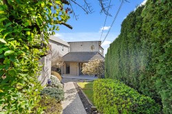 15066 Royal Avenue White Rock, BC V4B 1L9