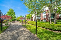 305-2167 152 Street Surrey, BC V4A 4P1