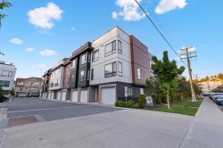 27-19749 55 Avenue Langley, BC V3A 3W8