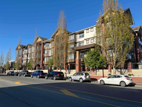 348-5660 201a Street  Langley, BC V3A 0B4