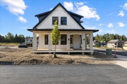 33203 Pinchbeck Avenue Mission, BC V2V 6X9
